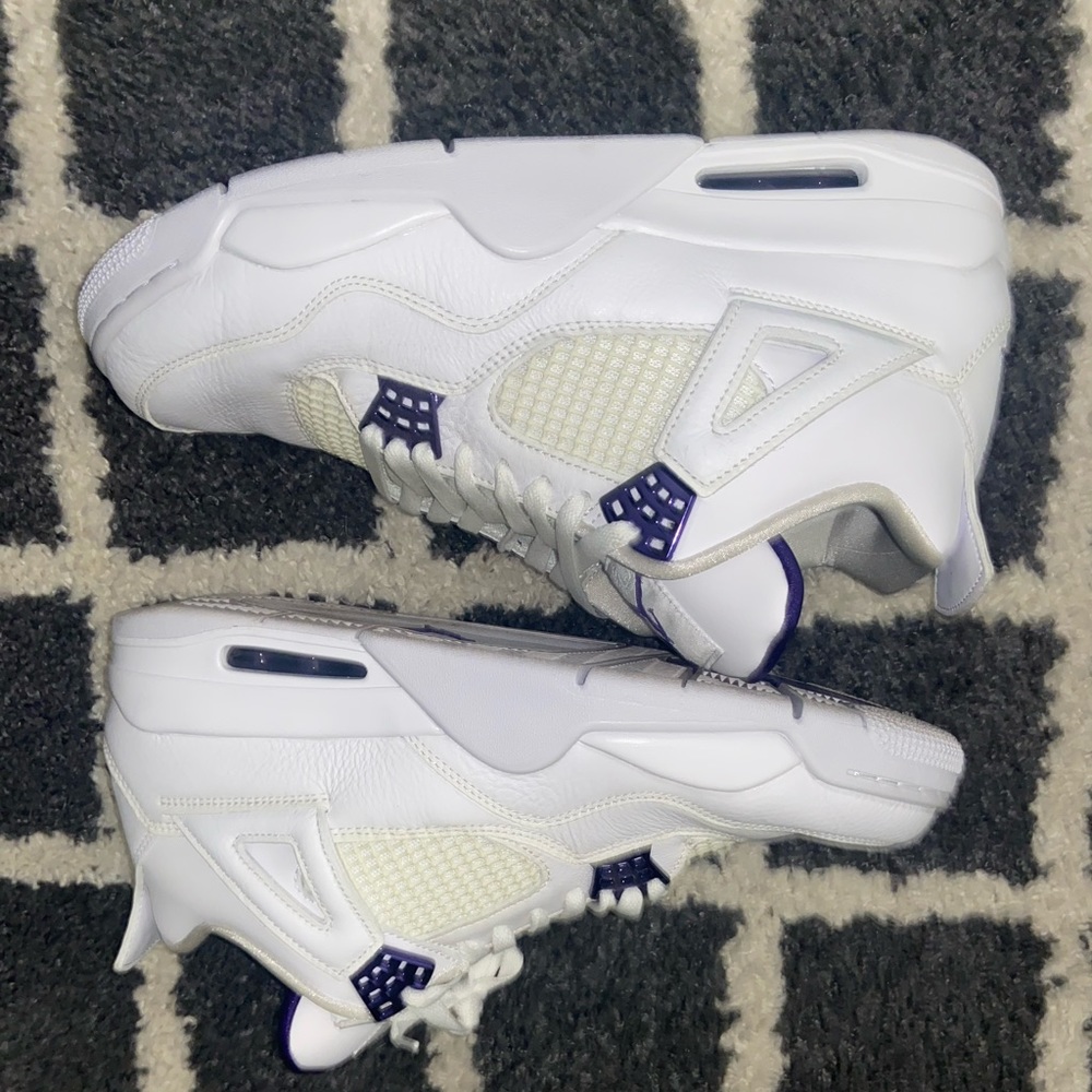 Retro Jordan 4 Metallic Purple